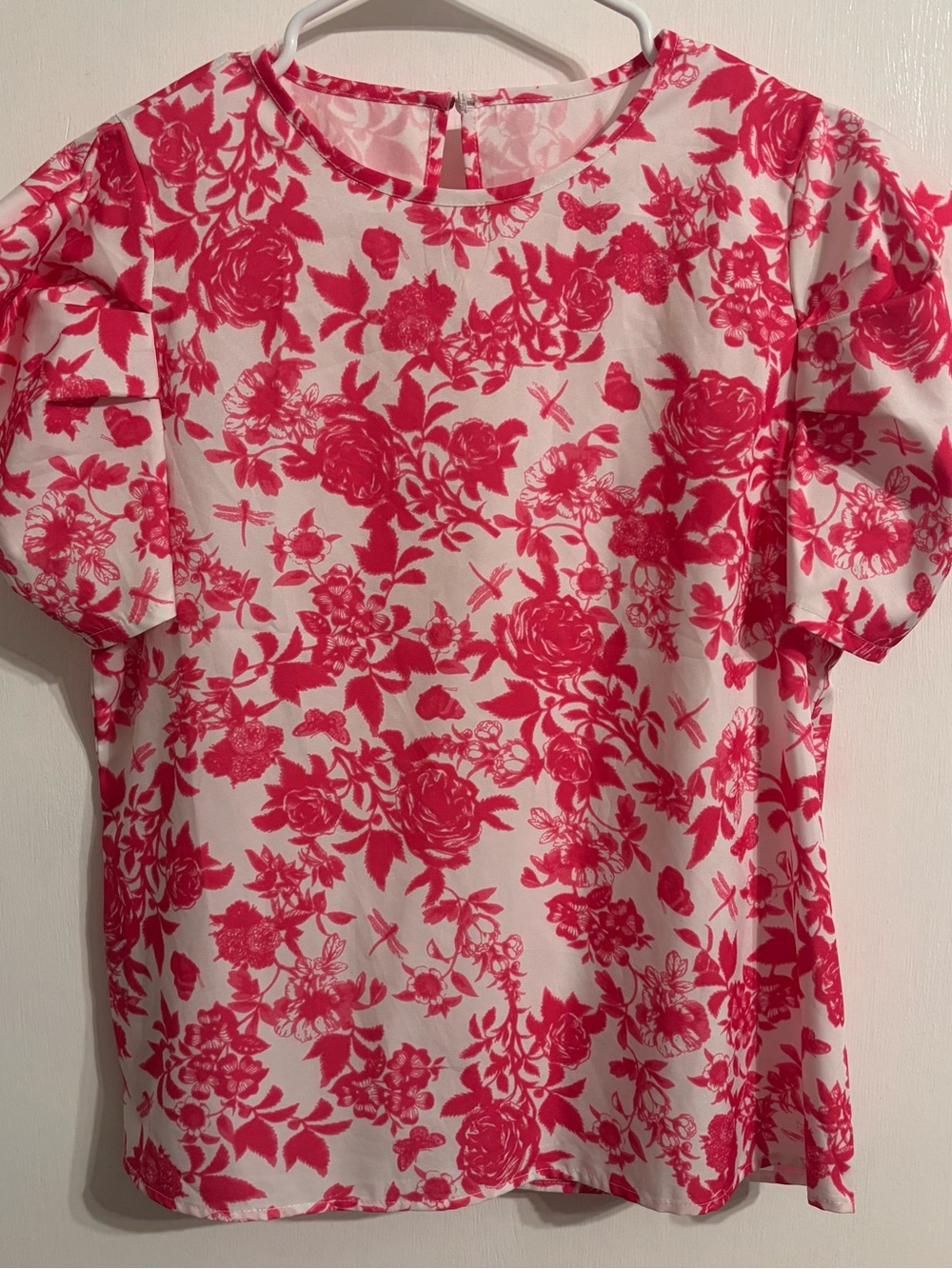 Source Unknown White Blouse with Hot Pink Floral Print